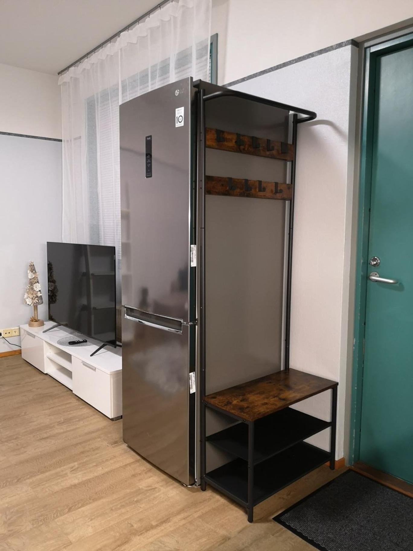 Marivas, 2 Bedroom Apt, Free Parking & Wifi Апартаменты *