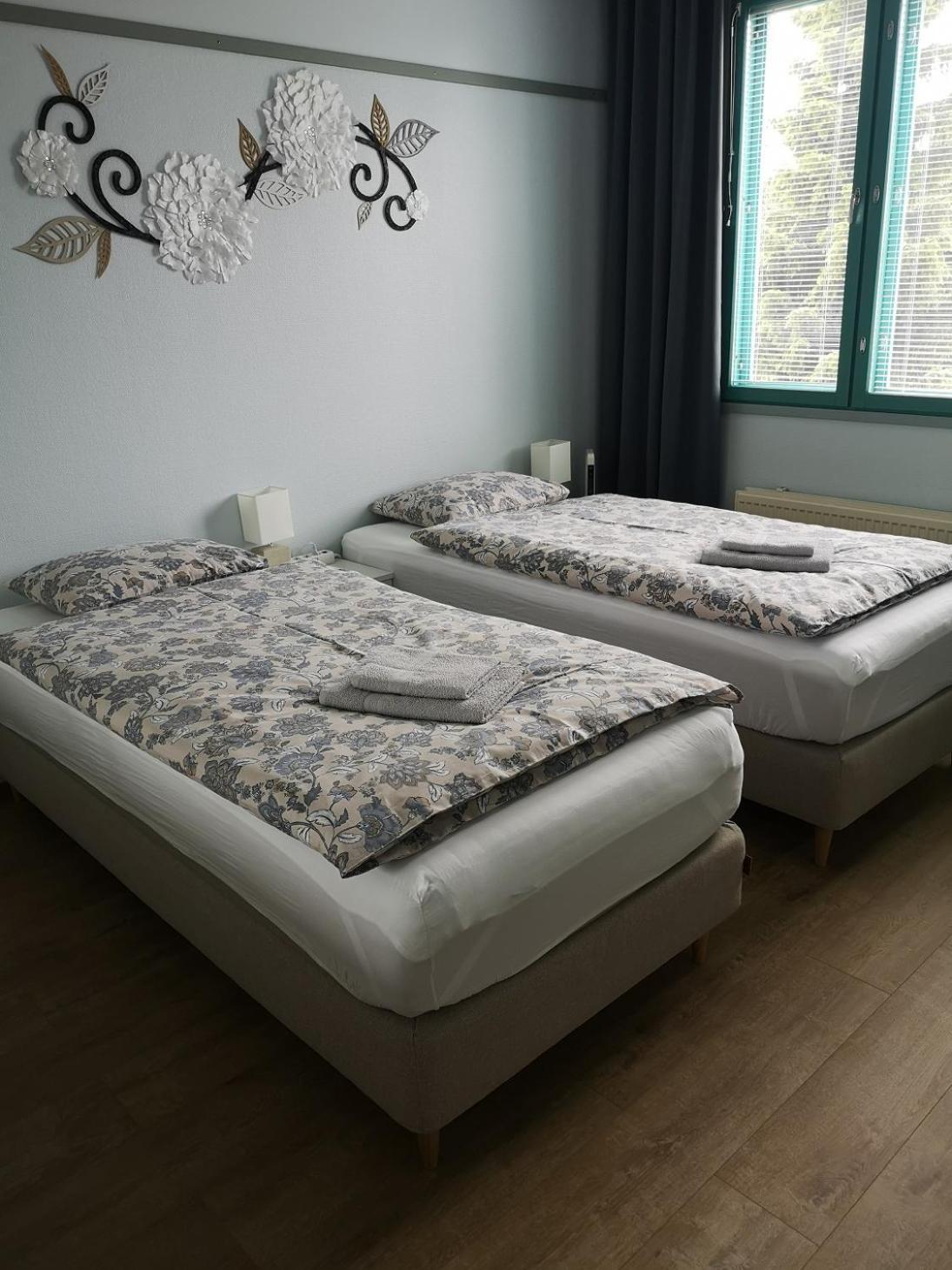 Marivas, 2 Bedroom Apt, Free Parking & Wifi Апартаменты *
