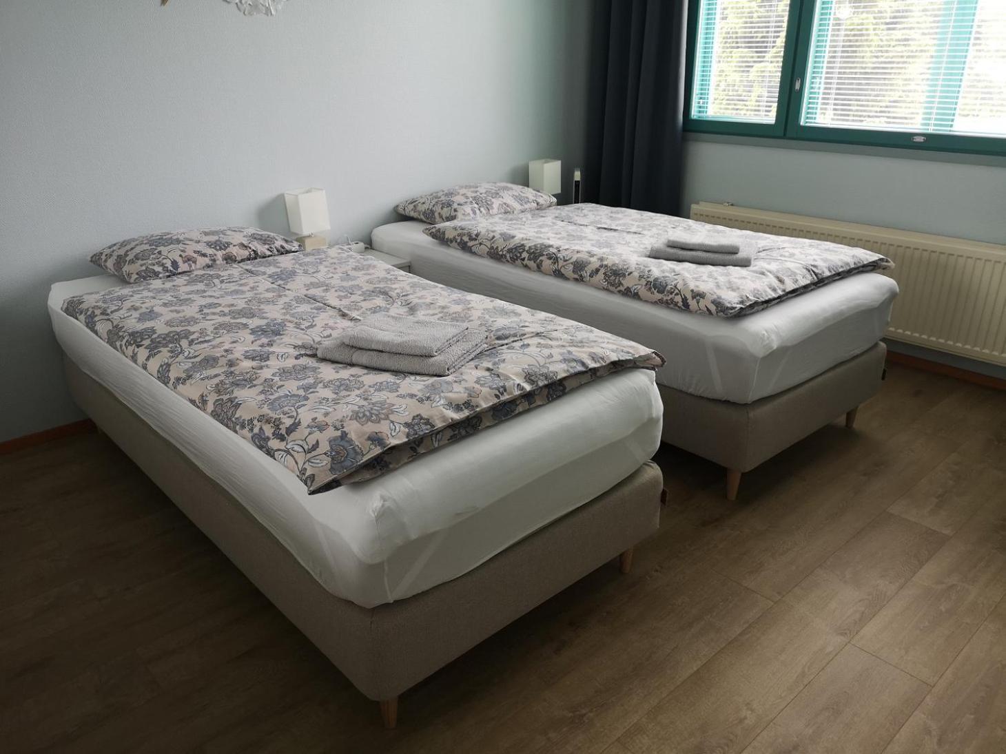 Marivas, 2 Bedroom Apt, Free Parking & Wifi * Пори